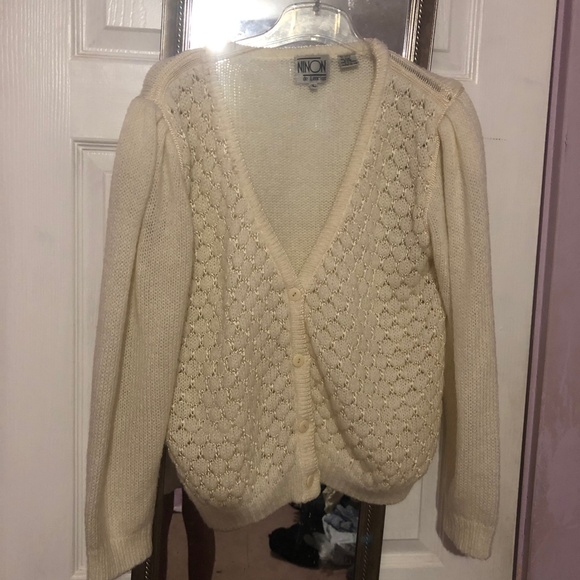 Beautiful Classy Vintage Cottage White Ivory Cream Crochet Knit button Sweater - Picture 15 of 16